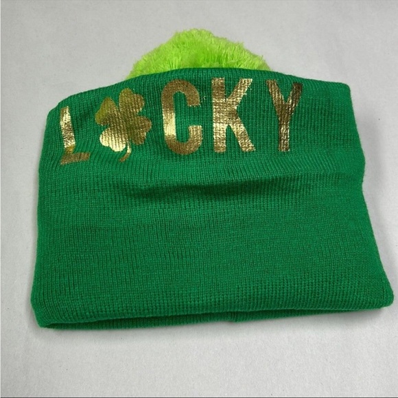 2 Beanies Be Warm On St Patrick's Day. Claire's Claire’s/Icing LUCKY Beanies. - Picture 5 of 15